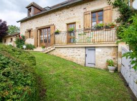Gîte charmant avec jardin et cheminée à 2 km de Cherveix-Cubas, proche sites préhistoriques et nautiques - FR-1-616-158，位于Cherveix-Cubas的酒店