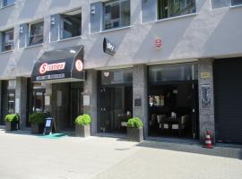 车站 - 背包客旅舍，位于科隆的酒店