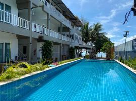 Tharadol Beach Resort，位于Ban Pak Nam Pak Duat的酒店