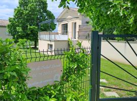 Gîte du Soleil Levant - Drôme des collines，位于Bren的酒店