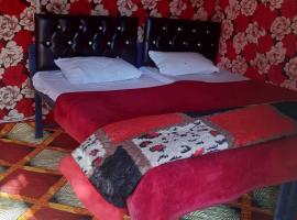 Mussoorie View Campus Tents，位于加姆布的酒店