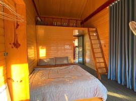 Săn Mây Homestay and Coffee Măng Đen，位于Kon Tum的山林小屋