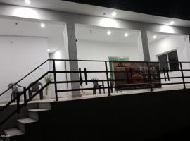 Kedar view inn，位于Phata的酒店
