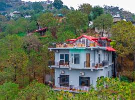 Alaya Stays Archee's 6 BHK Nature Retreat with Game Lounge & Open Dining，位于卡绍利的酒店