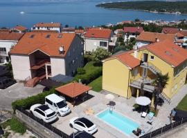 Tom's House Njivice，位于奈维斯的酒店