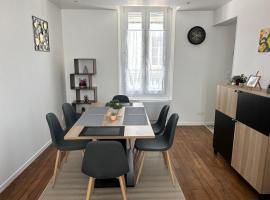 Maison de Village，位于Châtillon-sur-Indre的酒店