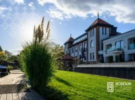 Bordűr Wellness Hotel Superior és Szőnyegmúzeum