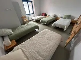 Lit en dortoir - Maison du canal - Sur la rive de Pont Miny