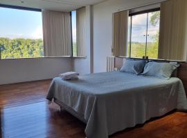 Master suite，位于埃斯特城的酒店