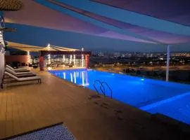 Carnelian Muscat - Airport Hotel