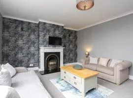 Spacious 4 Bedroom Townhouse in Hove