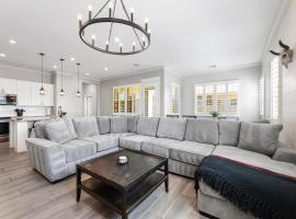 Goodyear Getaway W Hot Tub and 6 min from Ball Park!