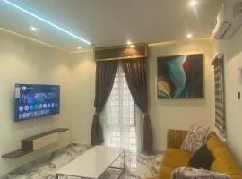 Luxury & Modern Self Check-In Apts near Airport M02b