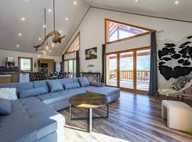 220m apartment with terrace for 14 people