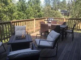 Pet Friendly Grizzly Blair Lodge Cabin