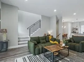 3br W King Bed, Sauna, Parking-6 Min To Olde Town