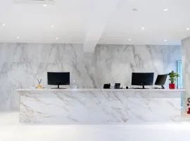 Lh HOTELS