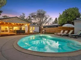 Lake Balboa Hideaway