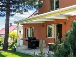 Golden Villa Kraków - Stylowa Willa z Ogrodem i Grillem