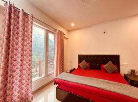 N K Residency Hotel & Resturant，位于Gaurikund的酒店