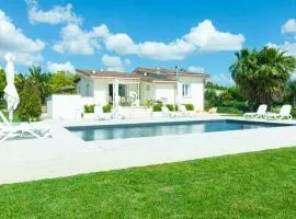 Villa Menea con Piscina e Spa nel Salento