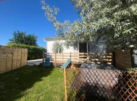 Appartement avec jardin et SPA proche centre-ville et plage，位于勒沙托多莱龙的酒店