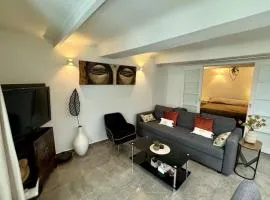 Bright apartment in the heart of Hyères