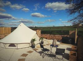 Tente lodge avec Jacuzzi privatif，位于拉帕利斯的酒店