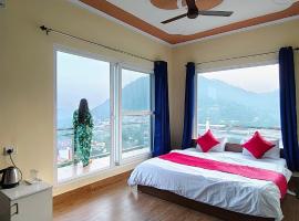 Host Labs Homestay - Premium View，位于比姆塔尔的酒店