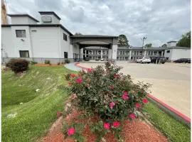 Super Stay Inn By OYO Humble IAH East