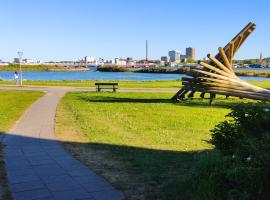 Waterfront - Apartment - free parking