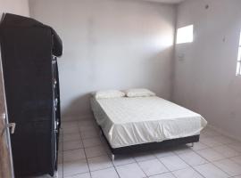 Apt 2 qts barato e estac gratis - Térreo