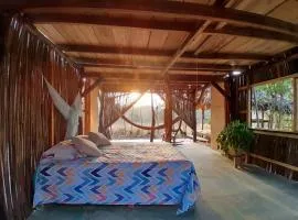 Casa Surya - Cabaña sostenible en la naturaleza