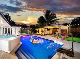 Top Villa Near Beach with Game Room, Hot Tub and Pool