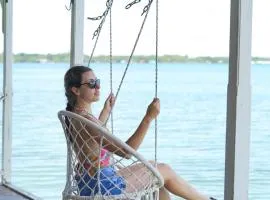 La Caribena Beach House- Bocas del Toro, Isla Colón, Panamá