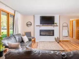 Stadium District Resch 3 BR Sleeps 8