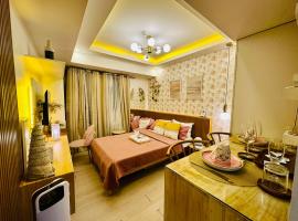 Chic Hideaway at Azure North Bali Tower，位于圣费尔南多的公寓式酒店
