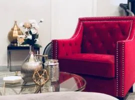 Grande Lux Room- Boutique Hotel Style-15mins to NYC