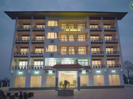 Hotel Yangtsholing Taraa，位于Bhurgaon的酒店