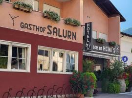 Gasthof Salurn，位于萨洛尔诺的酒店