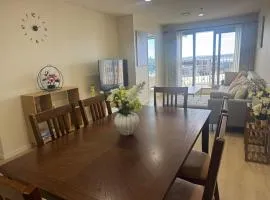 Luxury Penthouse 2 bd 2 bth 2 carparks Pool