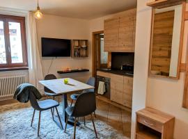 Cozy & Modern Lodge，位于博曾安古的酒店