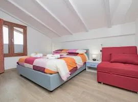 A10 Arcobaleno-MILANO CORTINA- AMPIO e LUMINOSO MONOLOCALE- Rho Fiera