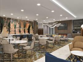 La Quinta Inn & Suites by Wyndham Mebane，位于梅宾的酒店