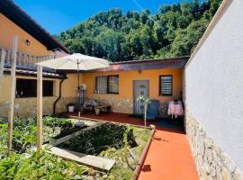 Chez Fifi，位于Surpierre的酒店