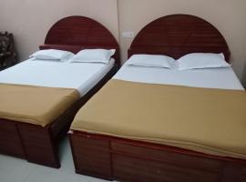 Hotel soorya international，位于蓬蒂切里的酒店