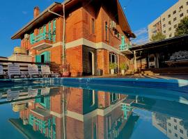 Casa do Rog&eacute;rio Hostel，位于南卡希亚斯的青旅