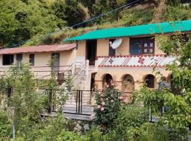 DS Residency Homestay, Chakrata，位于恰克拉塔的酒店