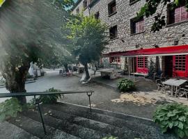 Hôtel - Pub Le Petit Bosquet，位于圣皮得迪维纳的酒店
