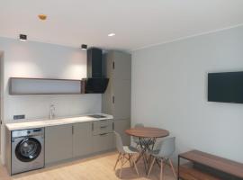 Апартаменты в Батуми на берегу моря Mziuri Gardens，位于Itʼkhvisi的海滩酒店